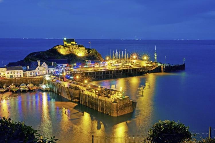 Lfracombe Holiday Apartment Close To Tunnels Beaches 일프러컴 외부 사진